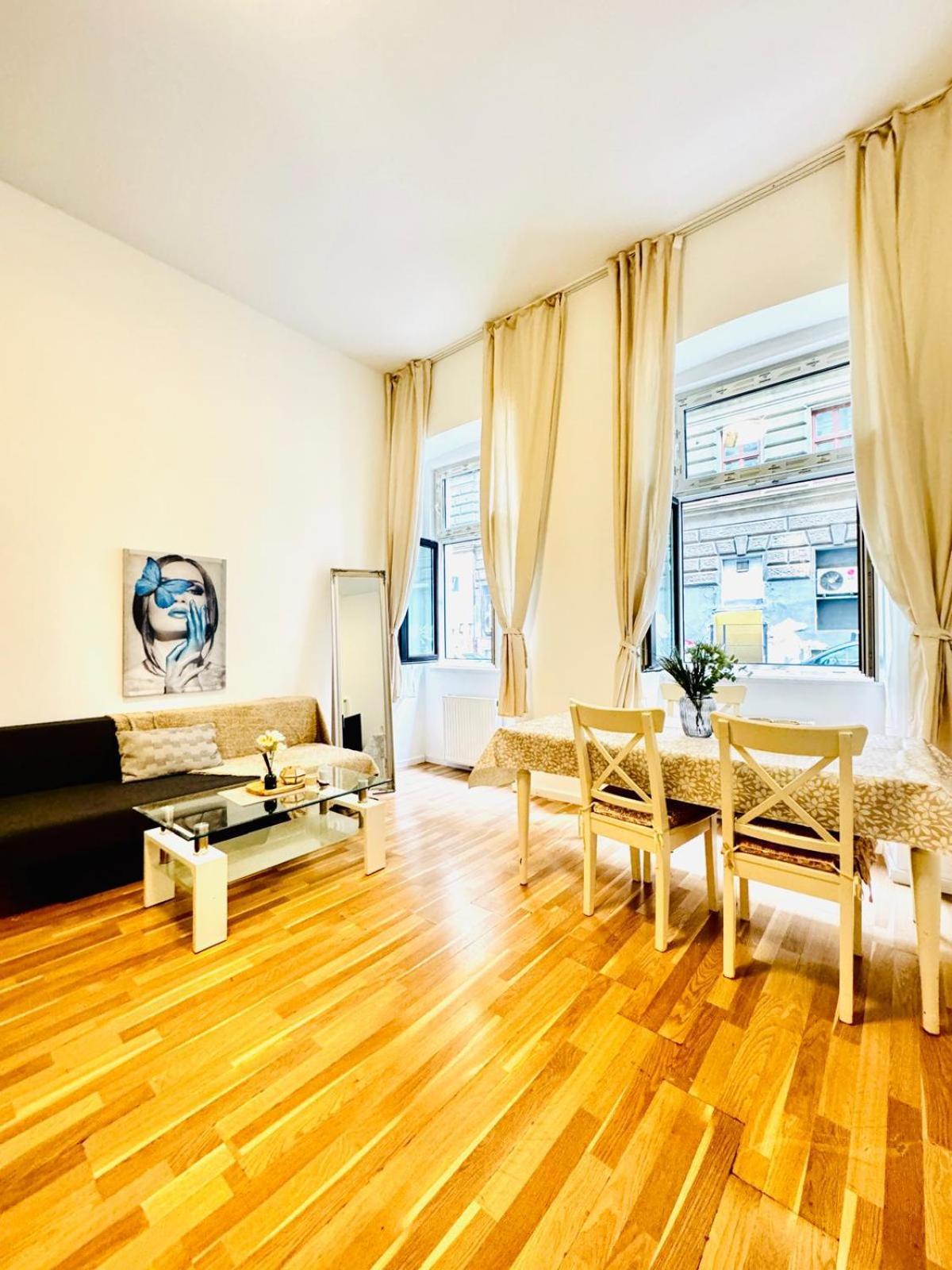 Comfortable Apt, 15 Minutes To Rathausplatz