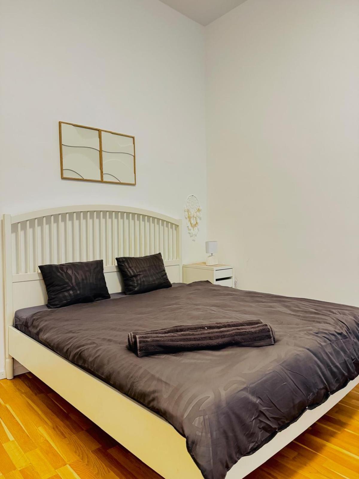Comfortable Apt, 15 Minutes To Rathausplatz *