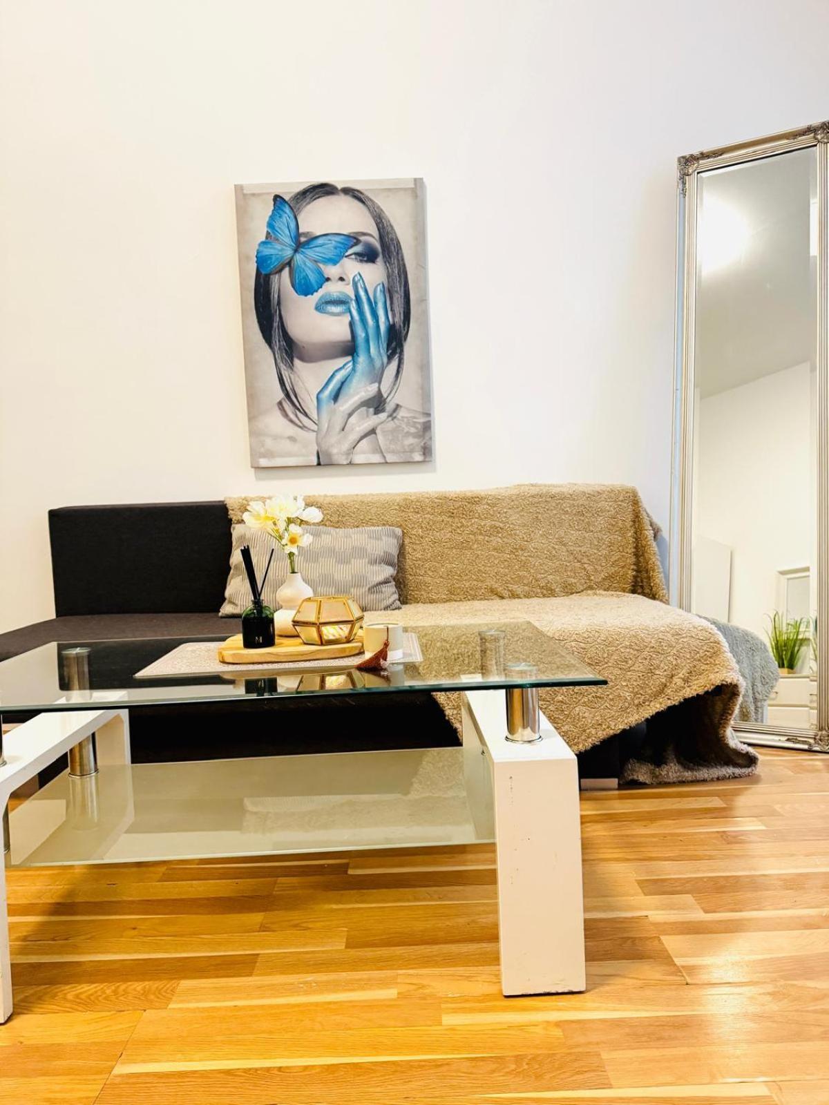 Comfortable Apt, 15 Minutes To Rathausplatz Apartment Wien