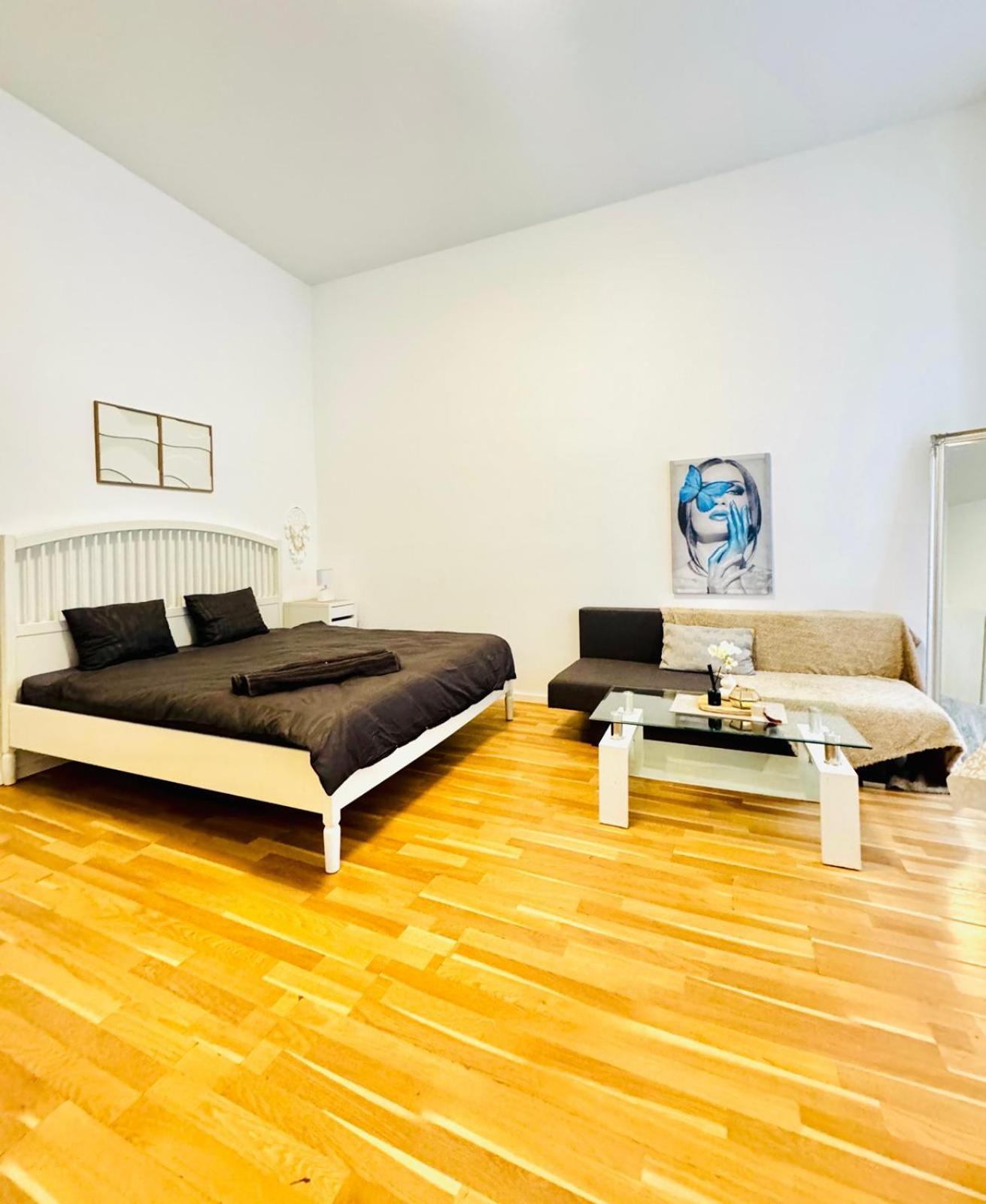 Comfortable Apt, 15 Minutes To Rathausplatz Wien