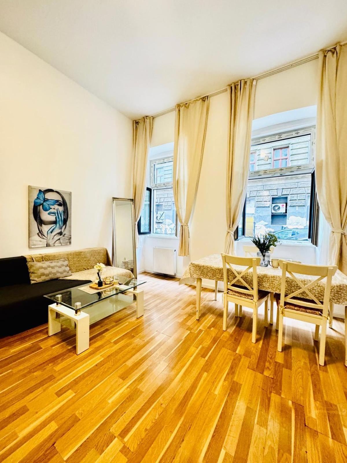 Comfortable Apt, 15 Minutes To Rathausplatz * Wien